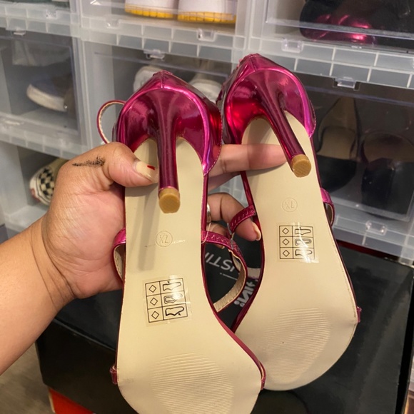 Strappy Hot Pink Heels - Picture 3 of 5